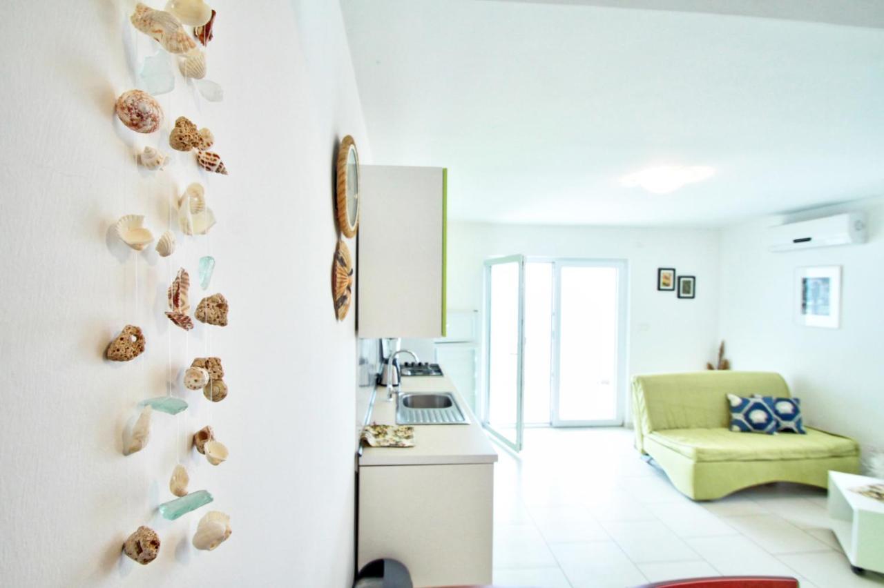 Seashell Vinjerac Apartment Exterior photo