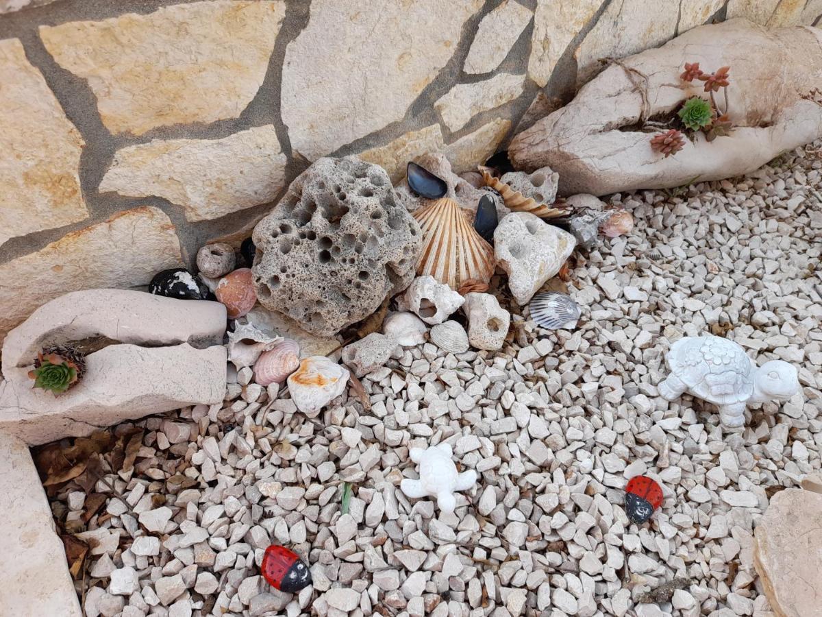 Seashell Vinjerac Apartment Exterior photo